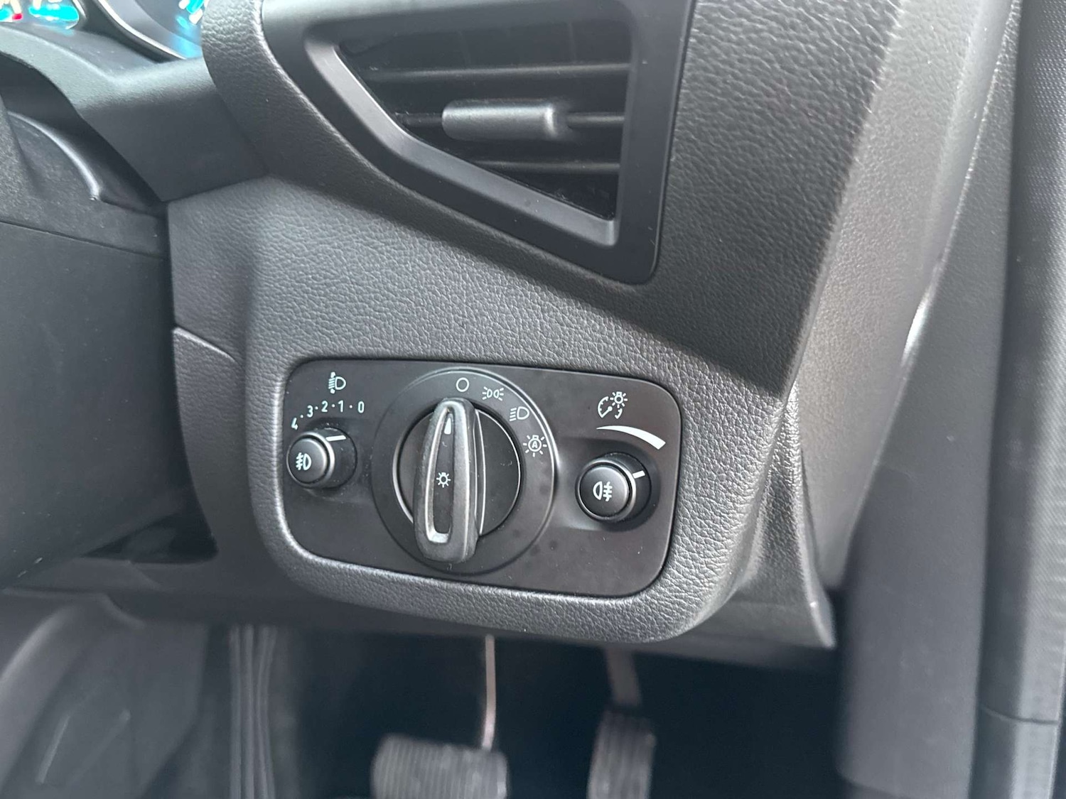 Used Ford Kuga 2017 for sale - 76905252: Photo 34