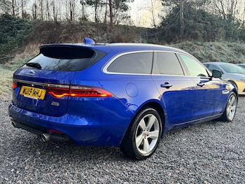 Used Jaguar XF 2019 for sale - 77070820: Photo