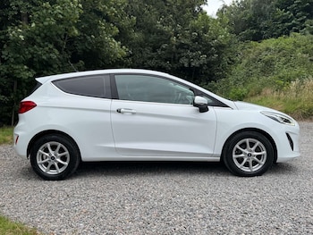 Used Ford Fiesta 2018 for sale - 79366252: Photo