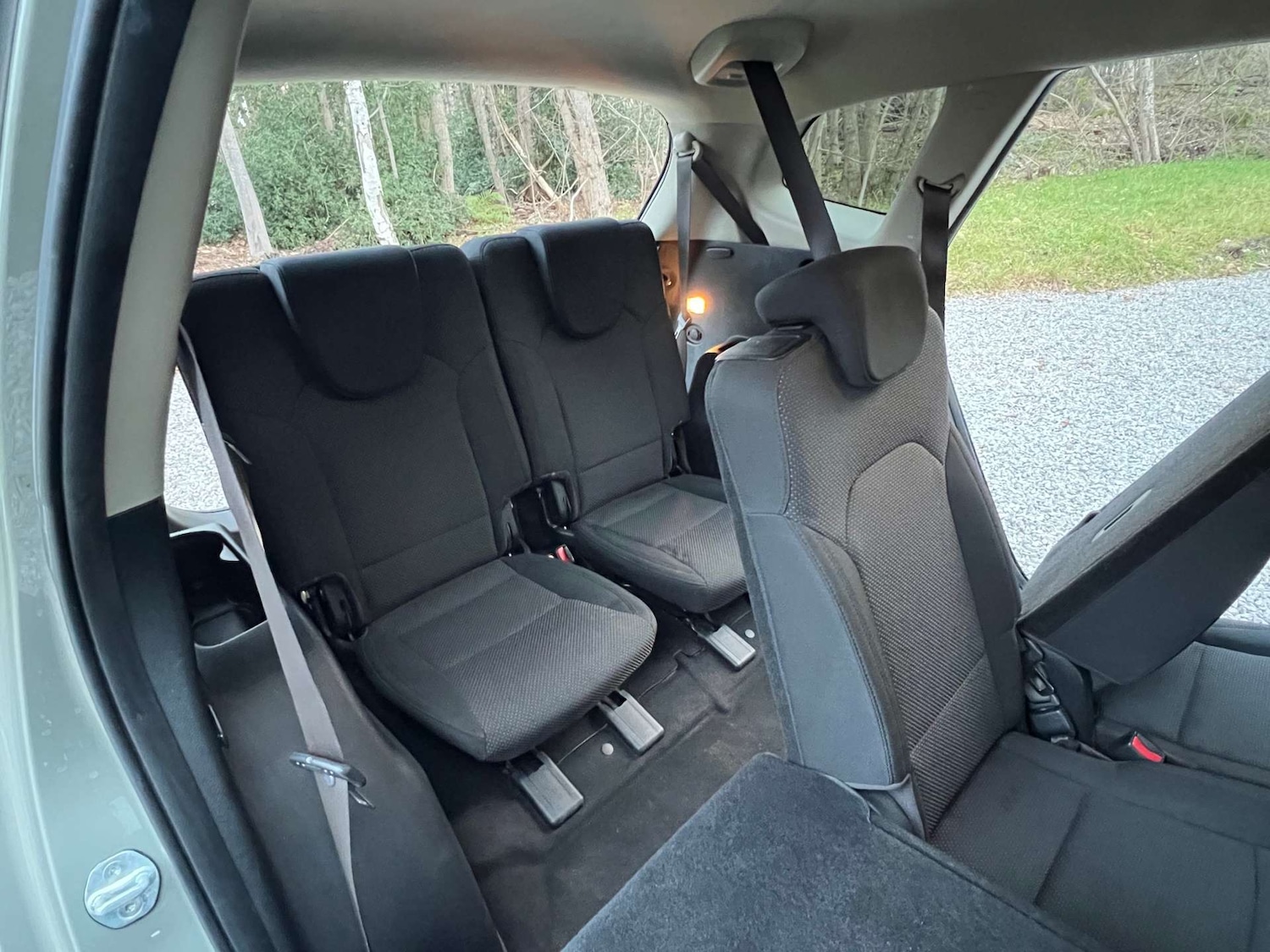 Used Kia Carens 2015 for sale - 76941890: Photo 11