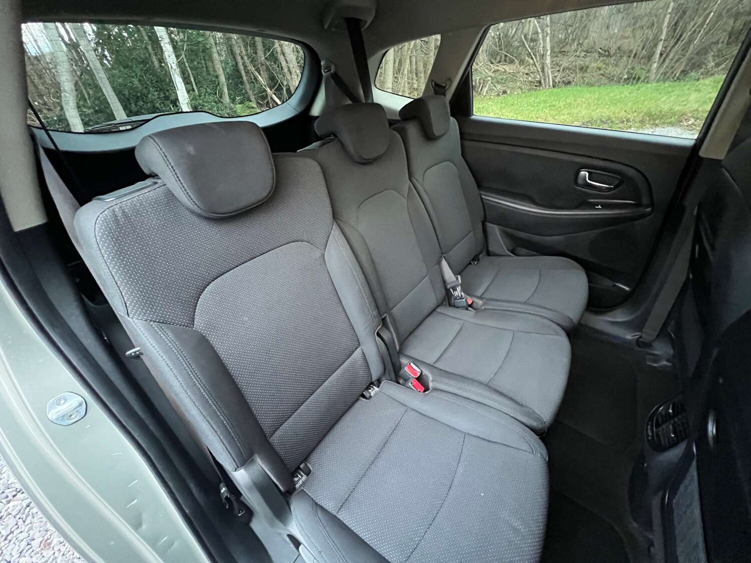 Used Kia Carens 2015 for sale - 76941890: Photo 17