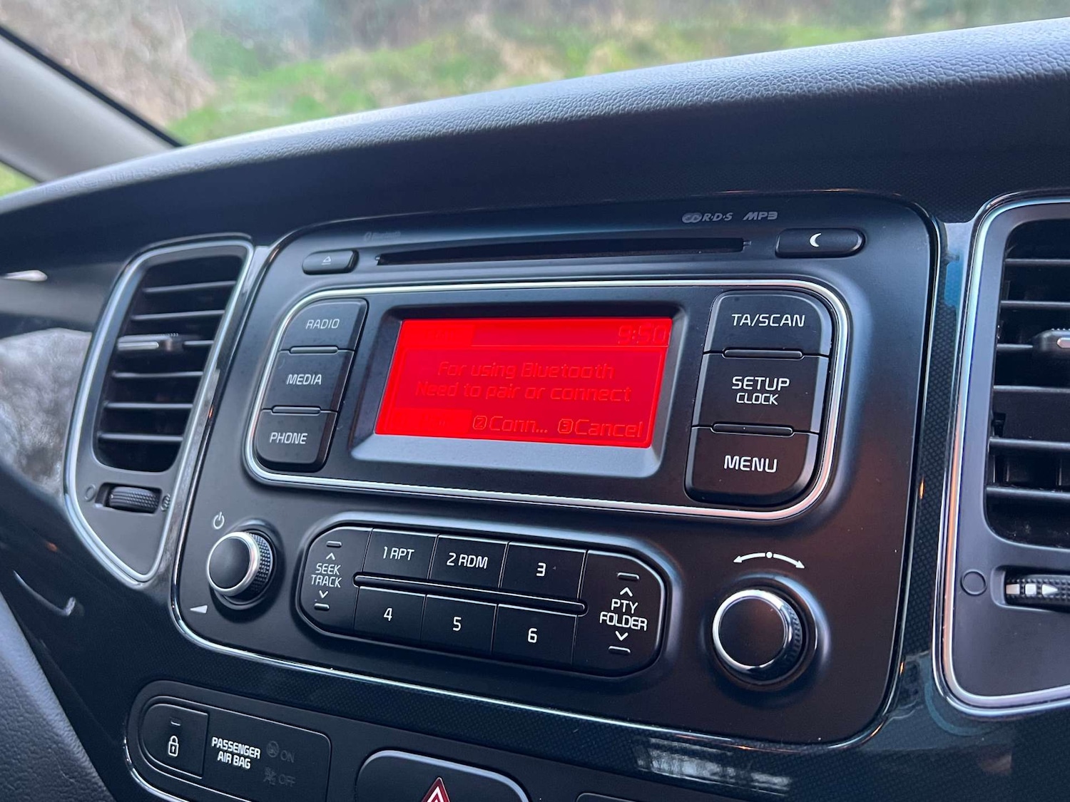 Used Kia Carens 2015 for sale - 76941890: Photo 33