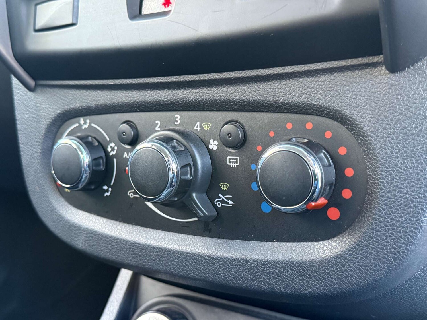 Used Dacia Duster 2017 for sale - 76744018: Photo 37