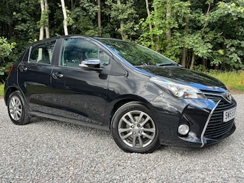 Used Toyota Yaris 2015 for sale - 75555650: Photo