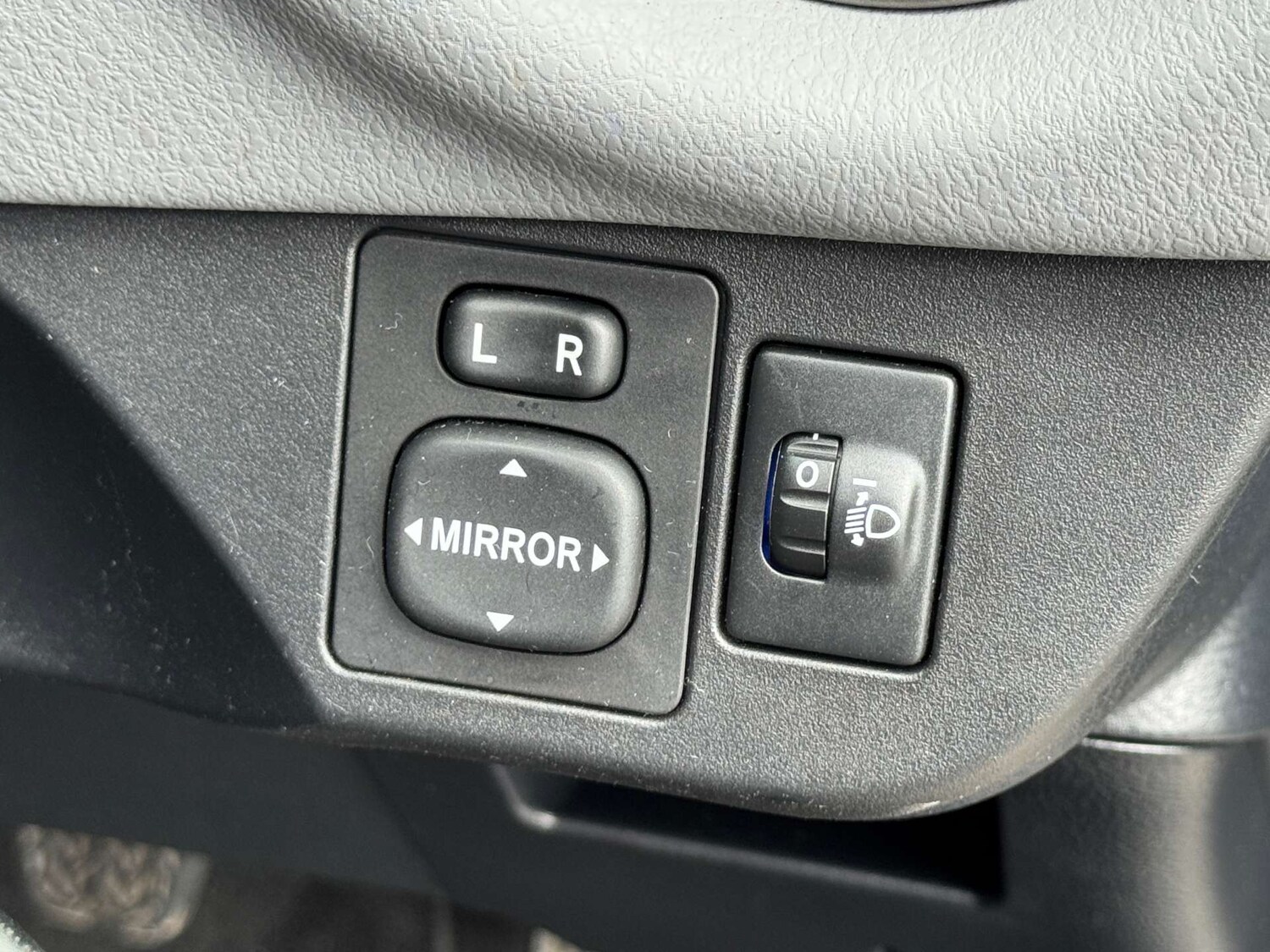 Vehicle 28