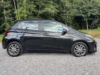 Used Toyota Yaris 2015 for sale - 75555650: Photo