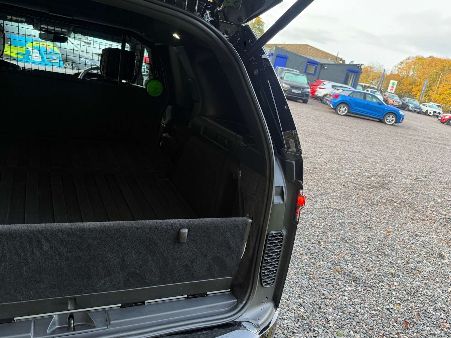 Used Land Rover Discovery 2025 for sale - 76685288: Photo 10