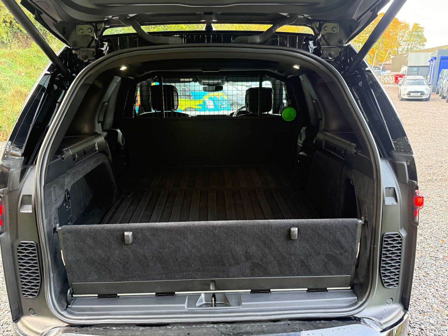 Used Land Rover Discovery 2025 for sale - 76685288: Photo 11