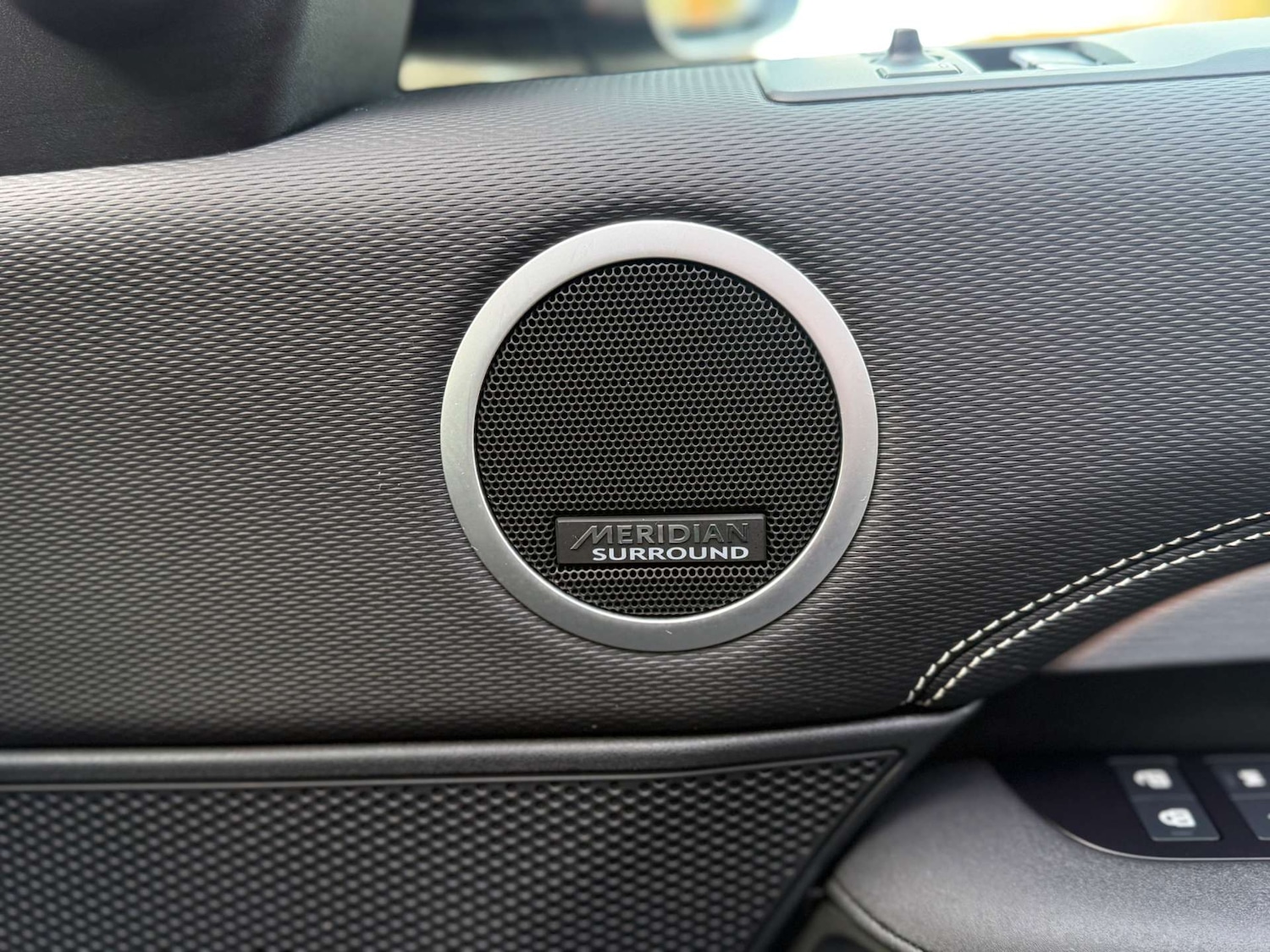 Used Land Rover Discovery 2025 for sale - 76685288: Photo 22