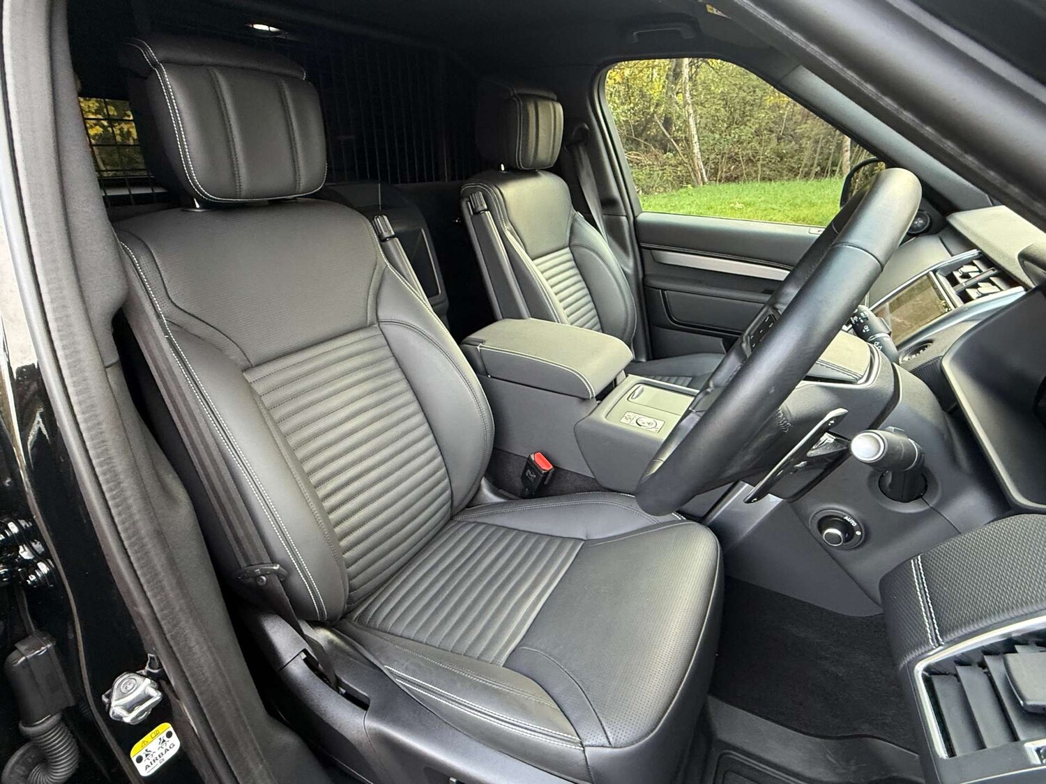 Used Land Rover Discovery 2025 for sale - 76685288: Photo 27