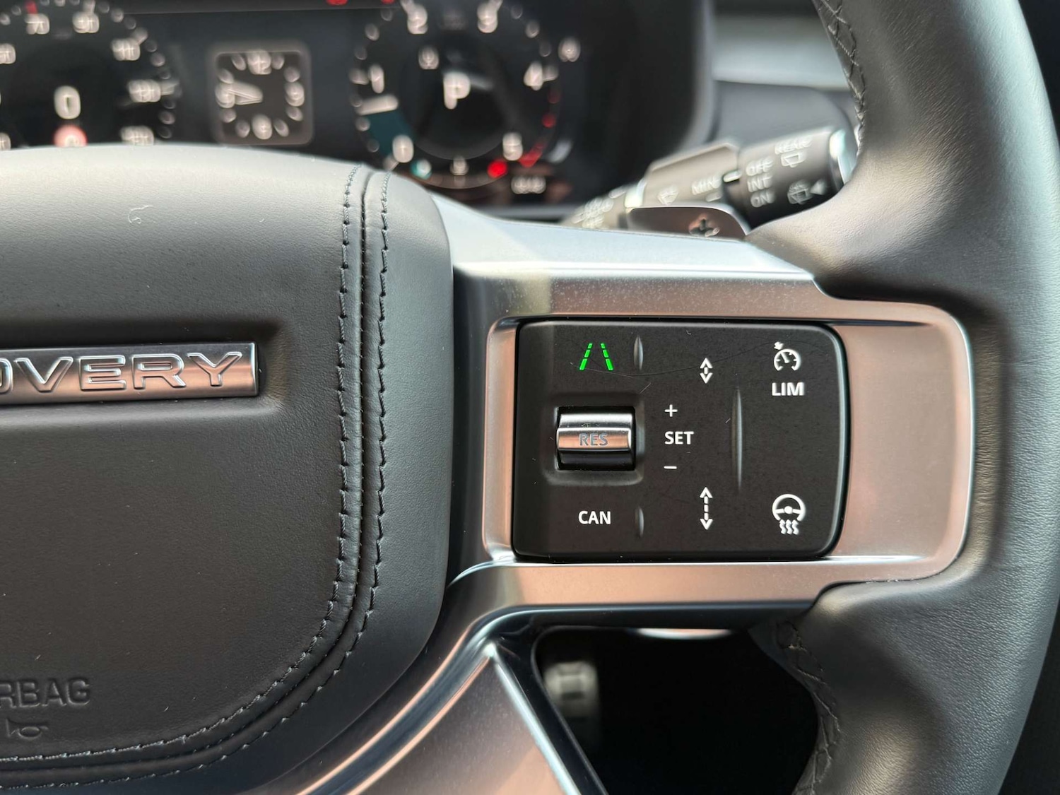 Used Land Rover Discovery 2025 for sale - 76685288: Photo 44