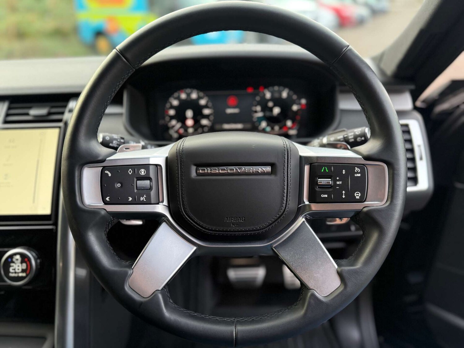 Used Land Rover Discovery 2025 for sale - 76685288: Photo 45