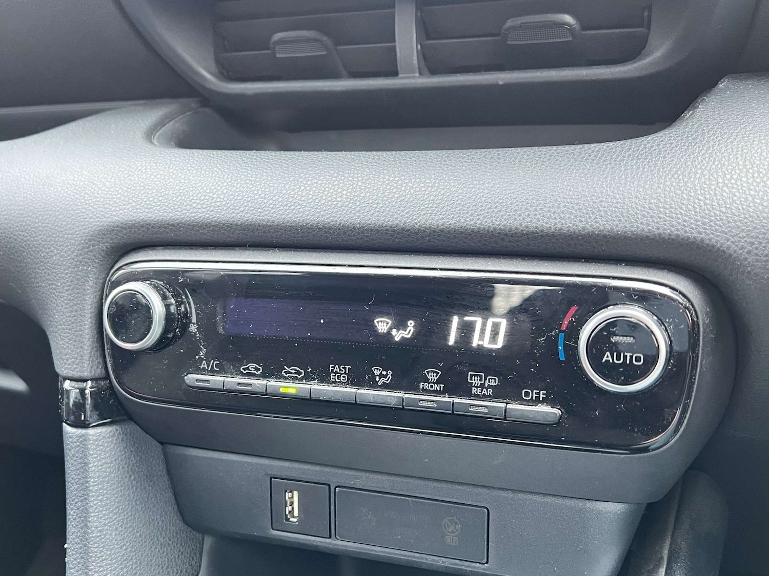 Used Toyota Yaris 2021 for sale - 78003765: Photo 20