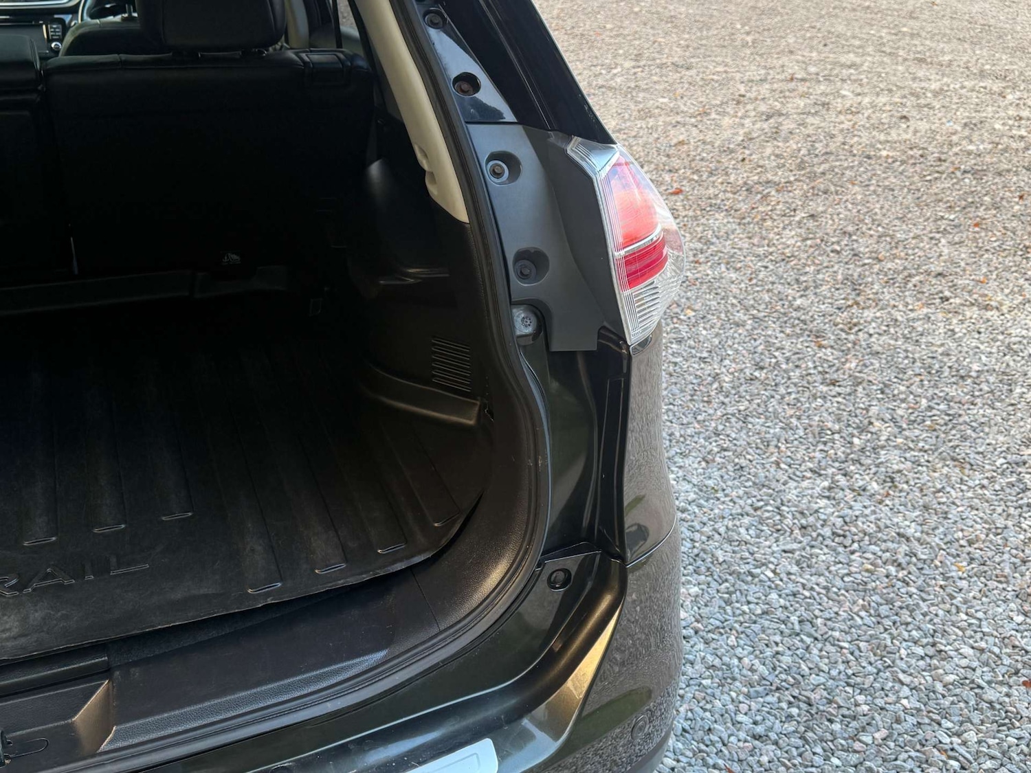 Used Nissan X-Trail 2016 for sale - 76685275: Photo 33