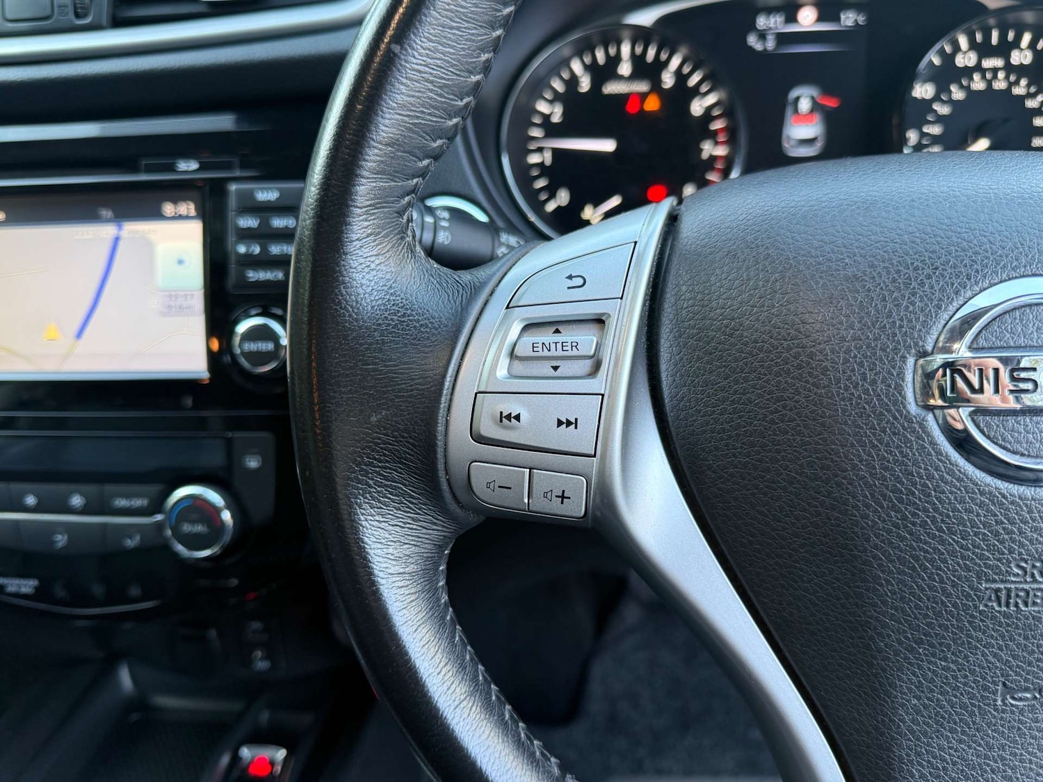 Used Nissan X-Trail 2016 for sale - 76685275: Photo 35