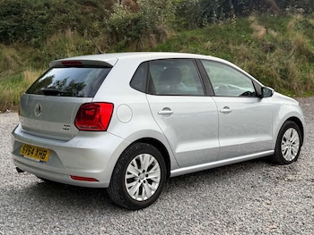 Used Volkswagen Polo 2014 for sale - 76129242: Photo