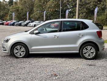 Used Volkswagen Polo 2014 for sale - 76129242: Photo