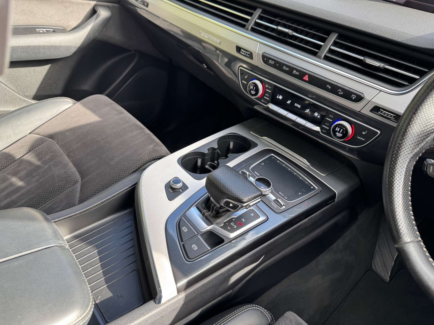 Used Audi Q7 2016 for sale - 76685264: Photo 24