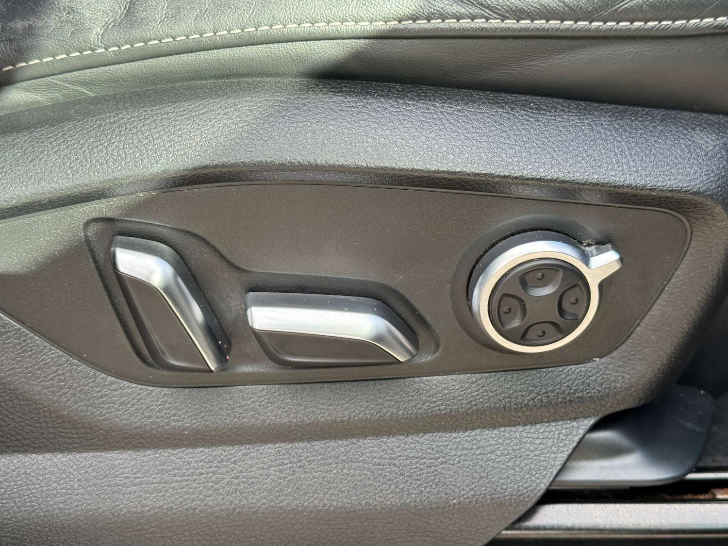 Used Audi Q7 2016 for sale - 76685264: Photo 25