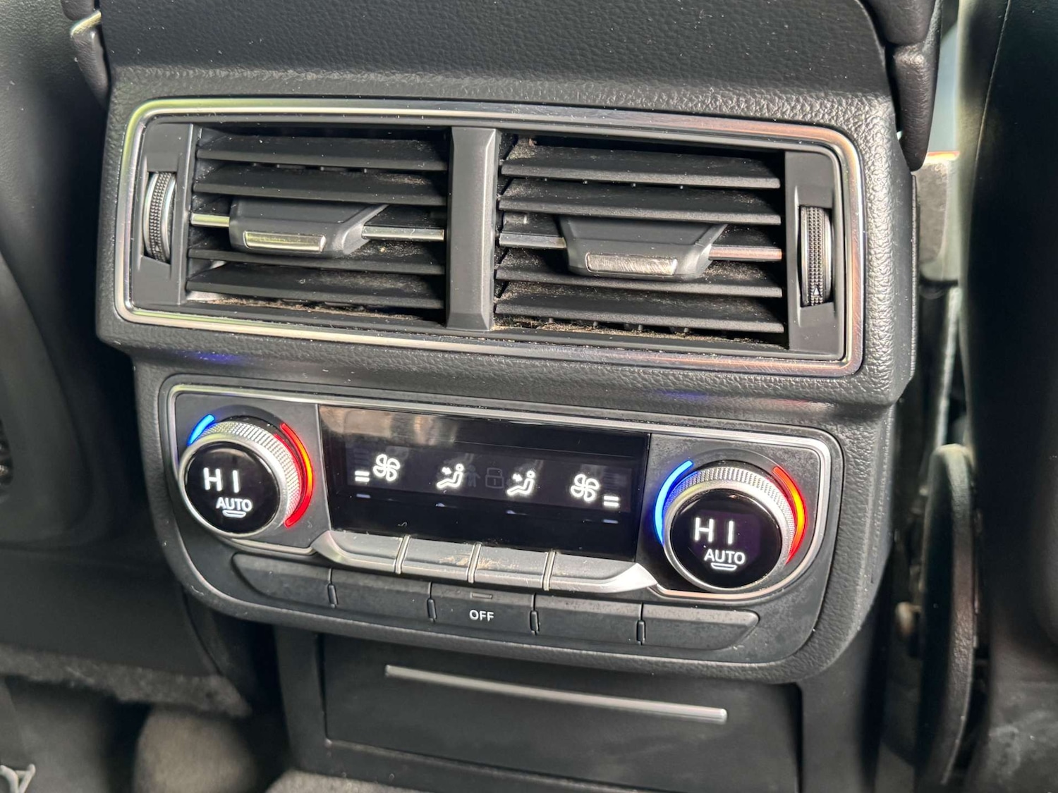 Used Audi Q7 2016 for sale - 76685264: Photo 31