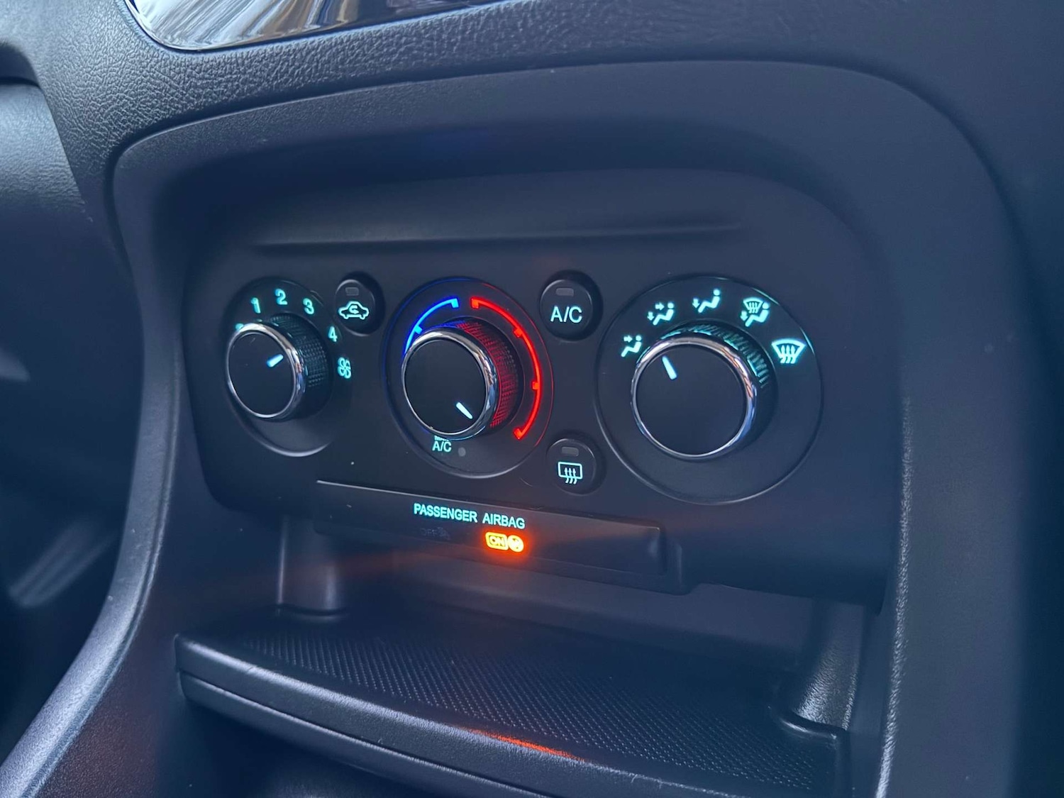 Used Ford Ka+ 2017 for sale - 76682722: Photo 34