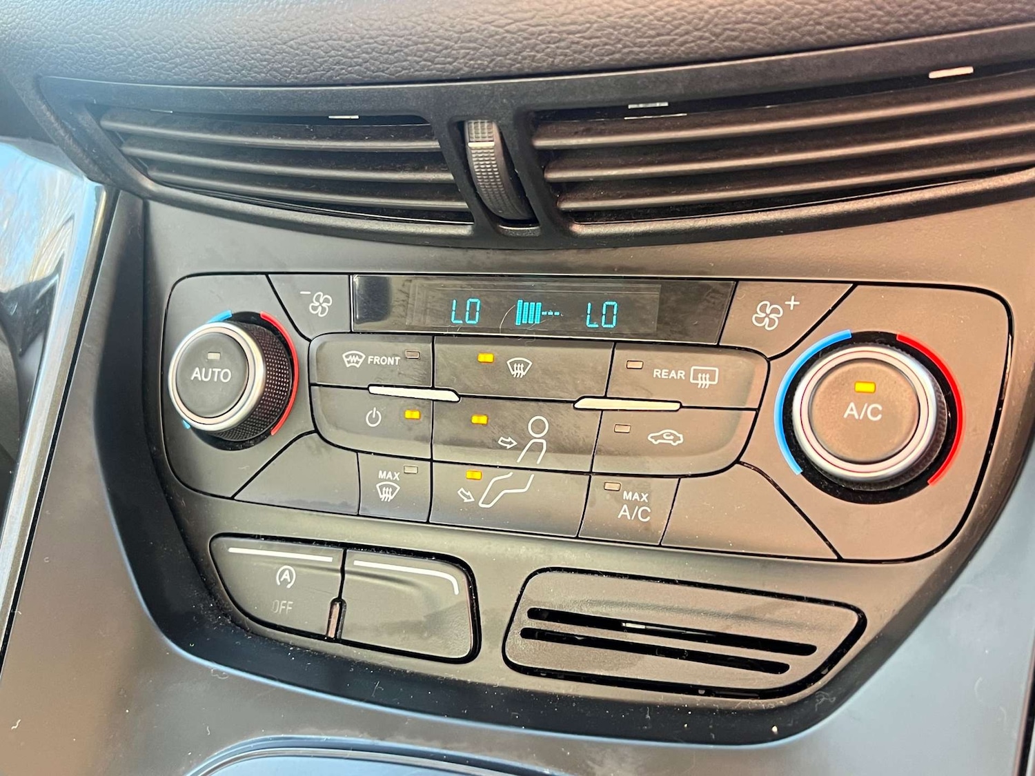 Used Ford Kuga 2017 for sale - 77964808: Photo 19