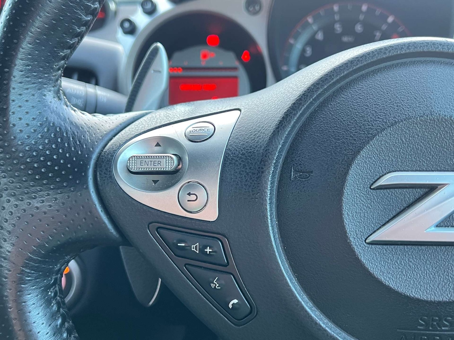 Used Nissan 370 Z 2012 for sale - 77353595: Photo 17