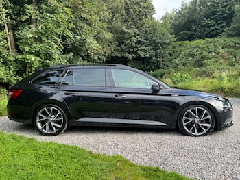 Used Skoda Superb 2019 for sale - 79683341: Photo