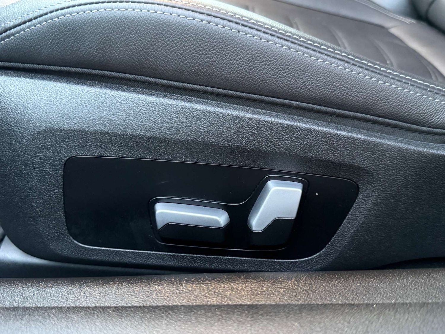 Used BMW 4 Series 2023 for sale - 76685295: Photo 31