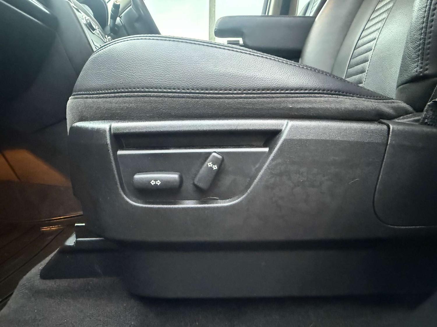 Used Land Rover Freelander 2013 for sale - 76685290: Photo 25