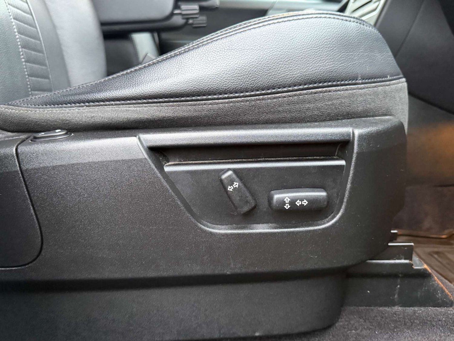 Used Land Rover Freelander 2013 for sale - 76685290: Photo 33