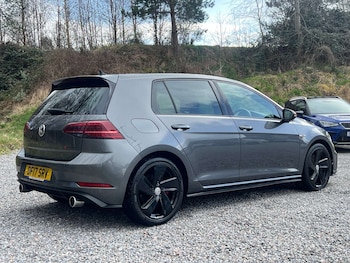 Used Volkswagen Golf 2017 for sale - 77771471: Photo