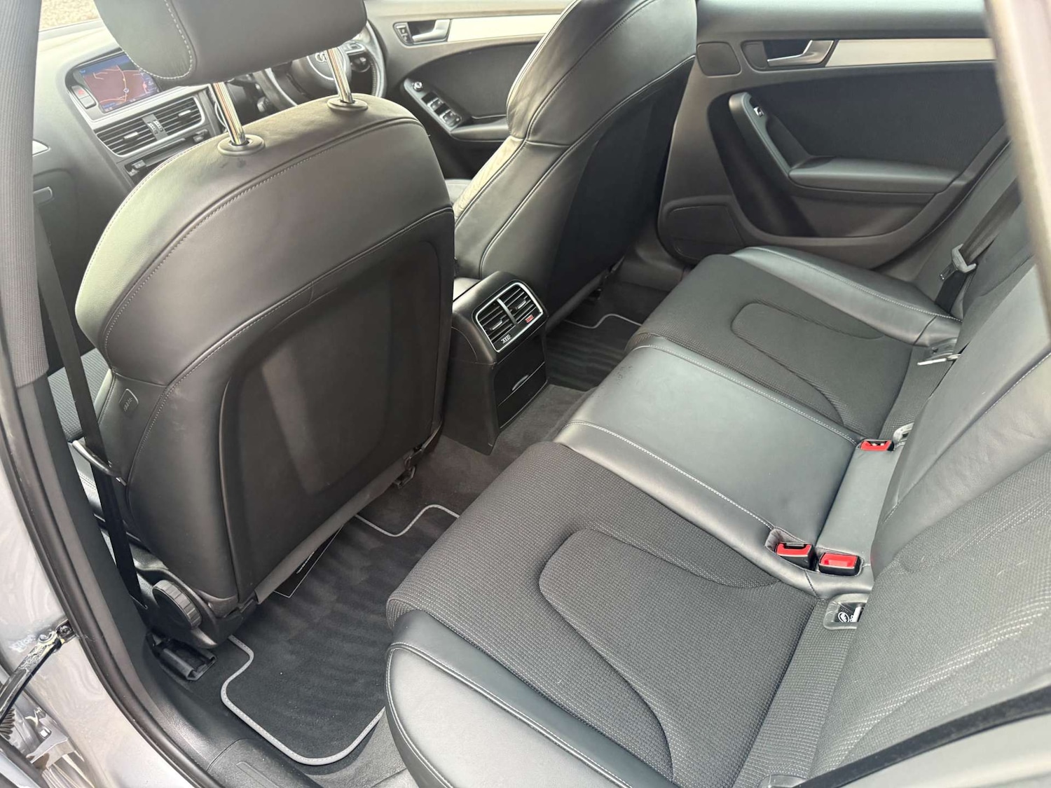 Used Audi A4 2014 for sale - 77026731: Photo 16