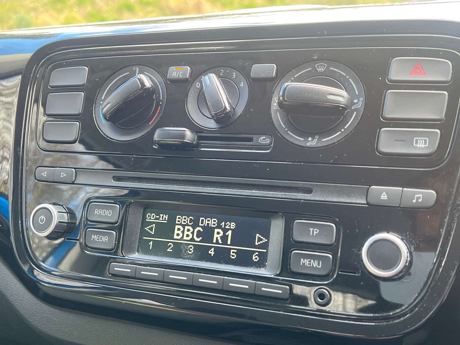 Used Volkswagen up! 2015 for sale - 78090333: Photo 22