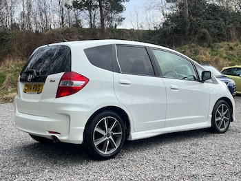 Used Honda Jazz 2014 for sale - 77841733: Photo