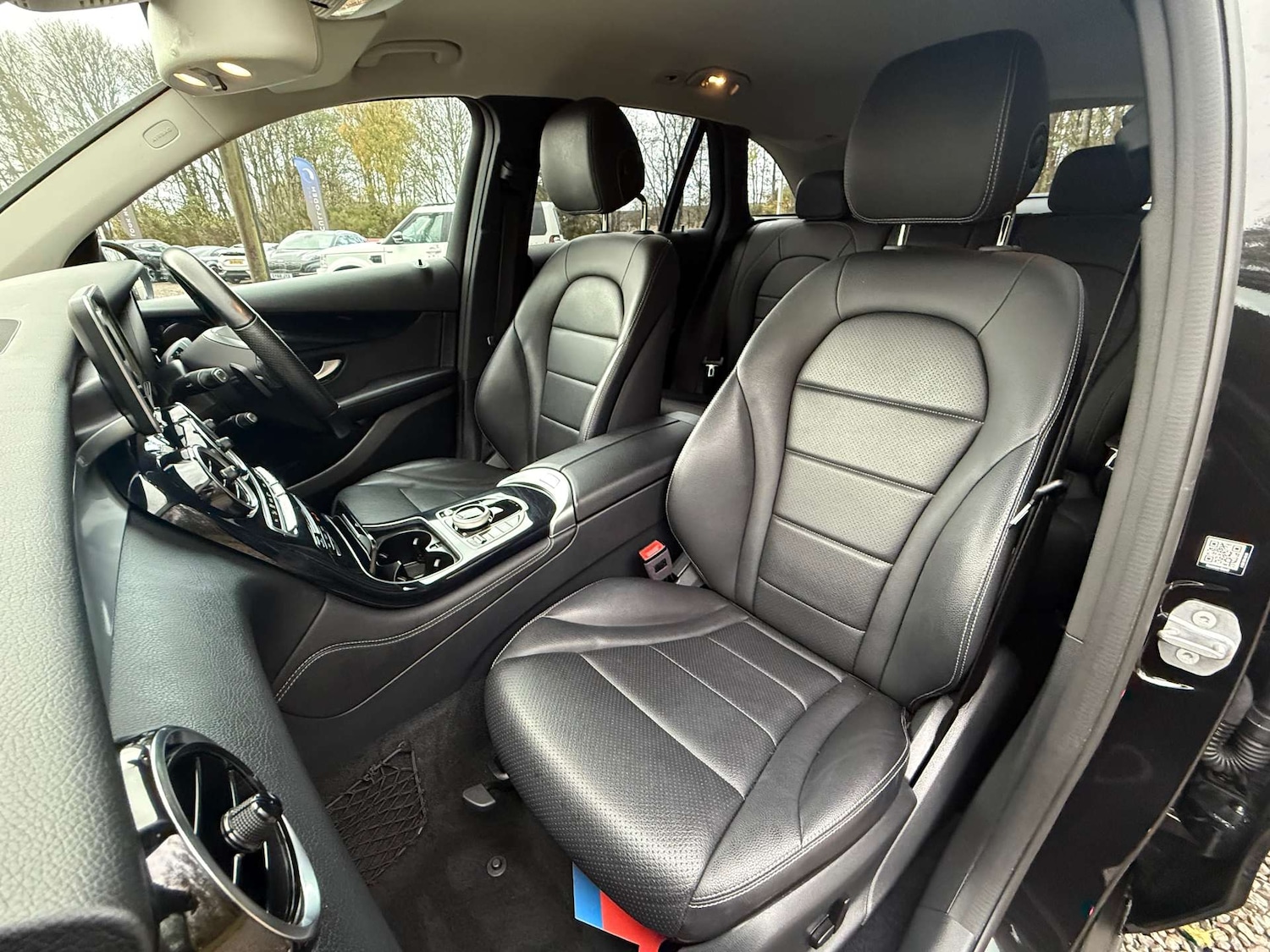 Used Mercedes-Benz GLC 2019 for sale - 76685299: Photo 25