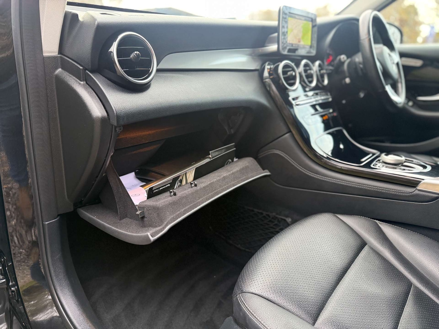 Used Mercedes-Benz GLC 2019 for sale - 76685299: Photo 28