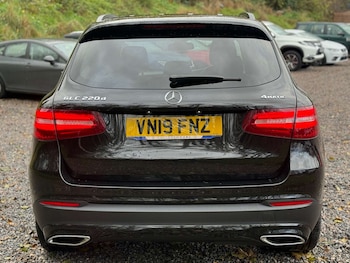 Used Mercedes-Benz GLC 2019 for sale - 76685299: Photo