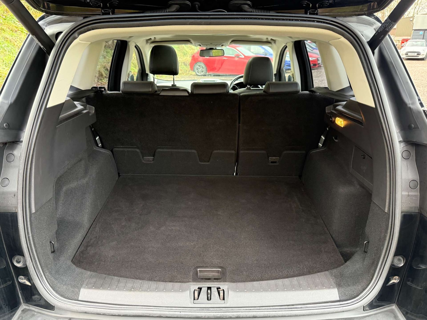 Used Ford Kuga 2016 for sale - 76830139: Photo 14