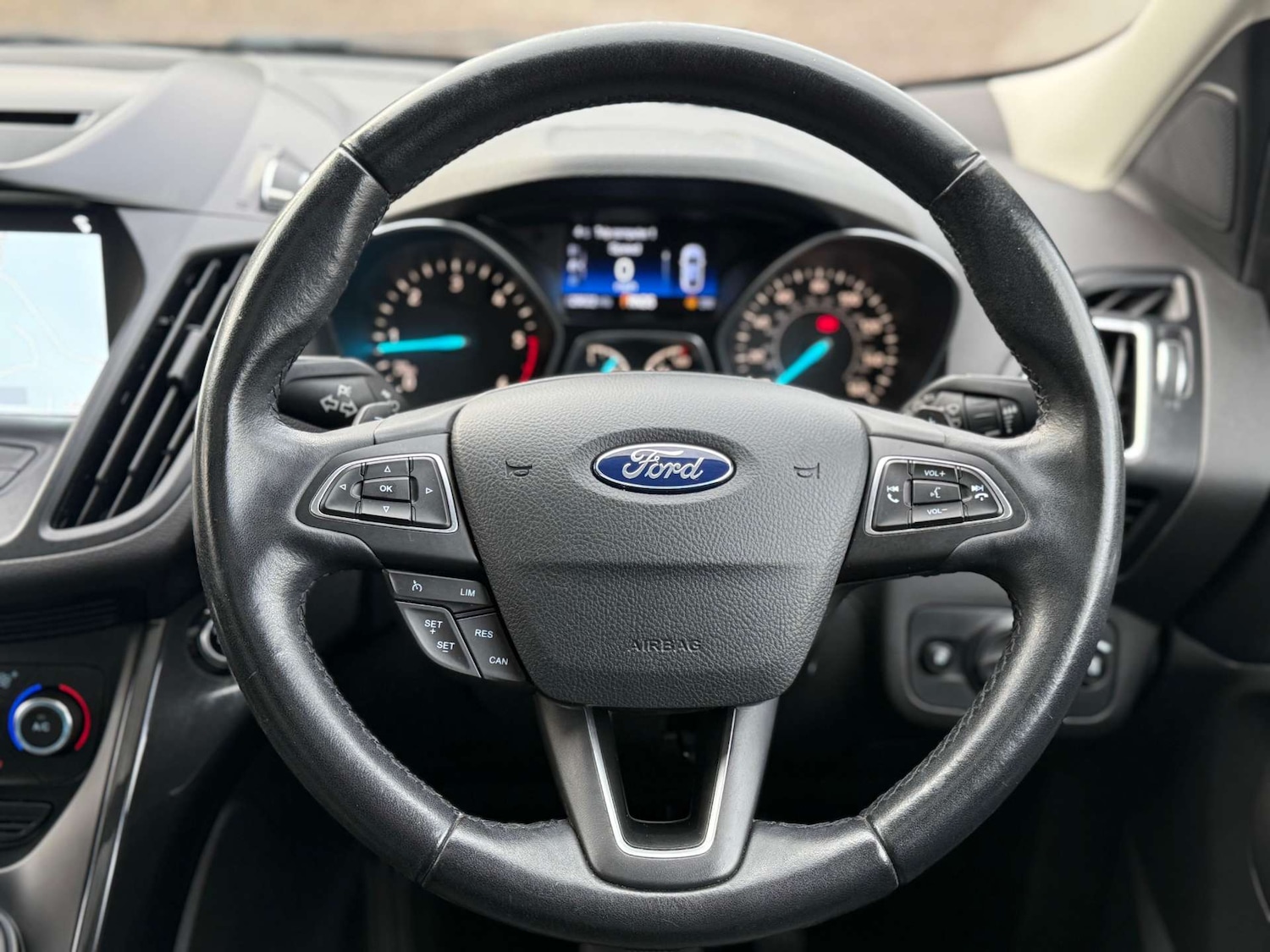 Used Ford Kuga 2016 for sale - 76830139: Photo 33