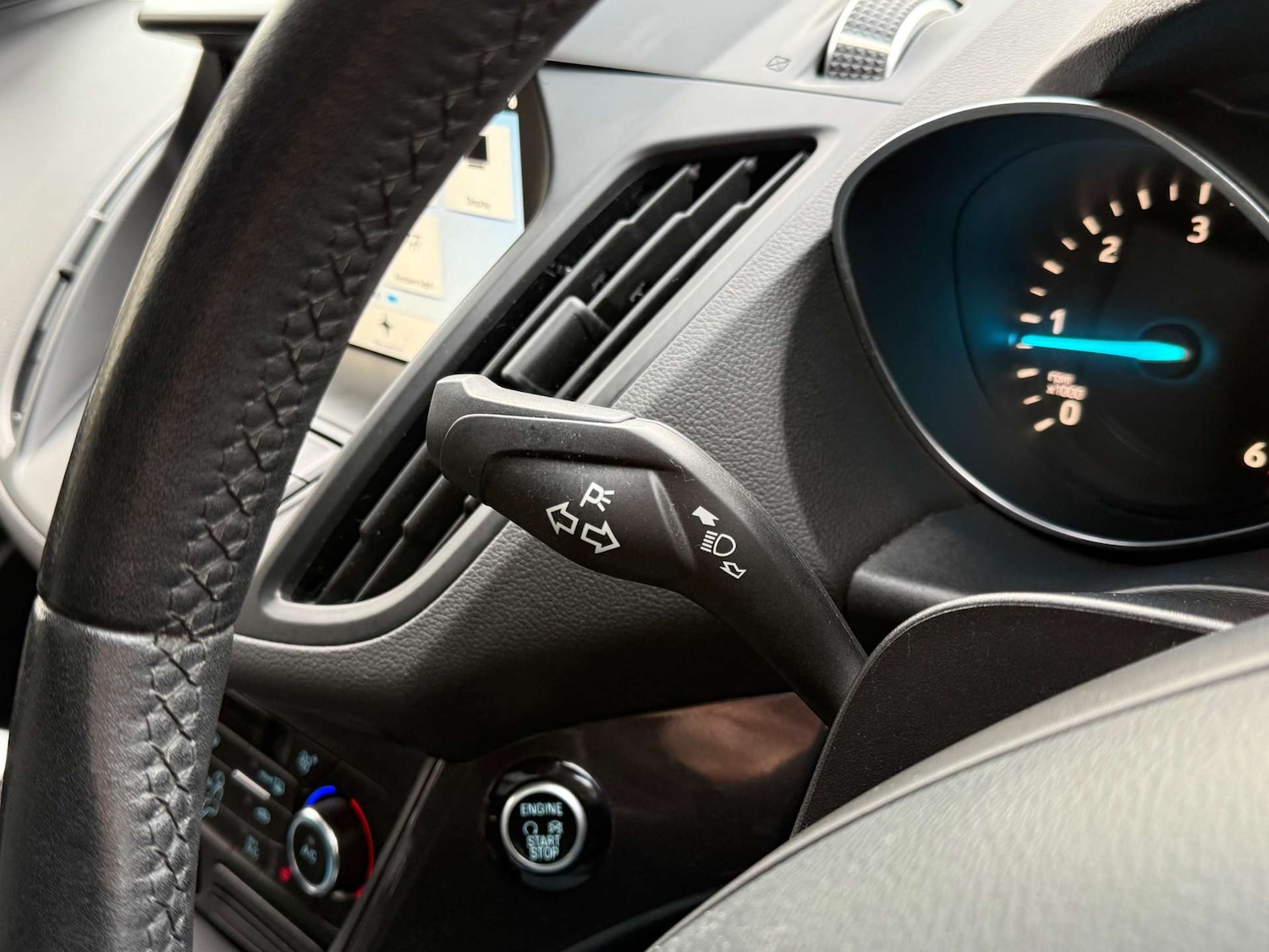 Used Ford Kuga 2016 for sale - 76830139: Photo 44