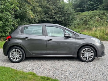 Used Peugeot 208 2018 for sale - 79517046: Photo