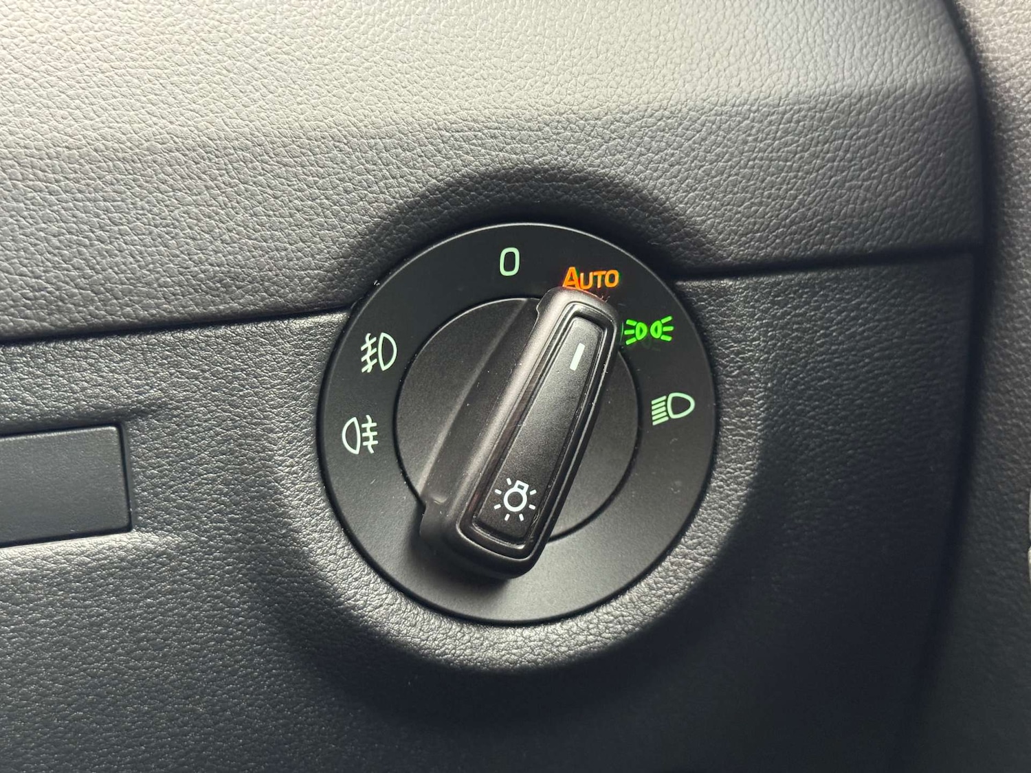 Used Skoda Octavia 2015 for sale - 77237216: Photo 21