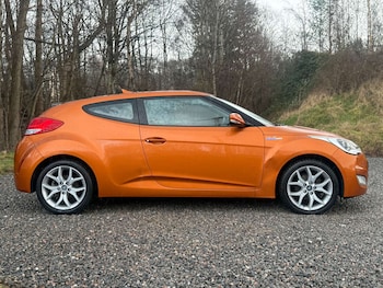 Used Hyundai Veloster 2013 for sale - 77590616: Photo