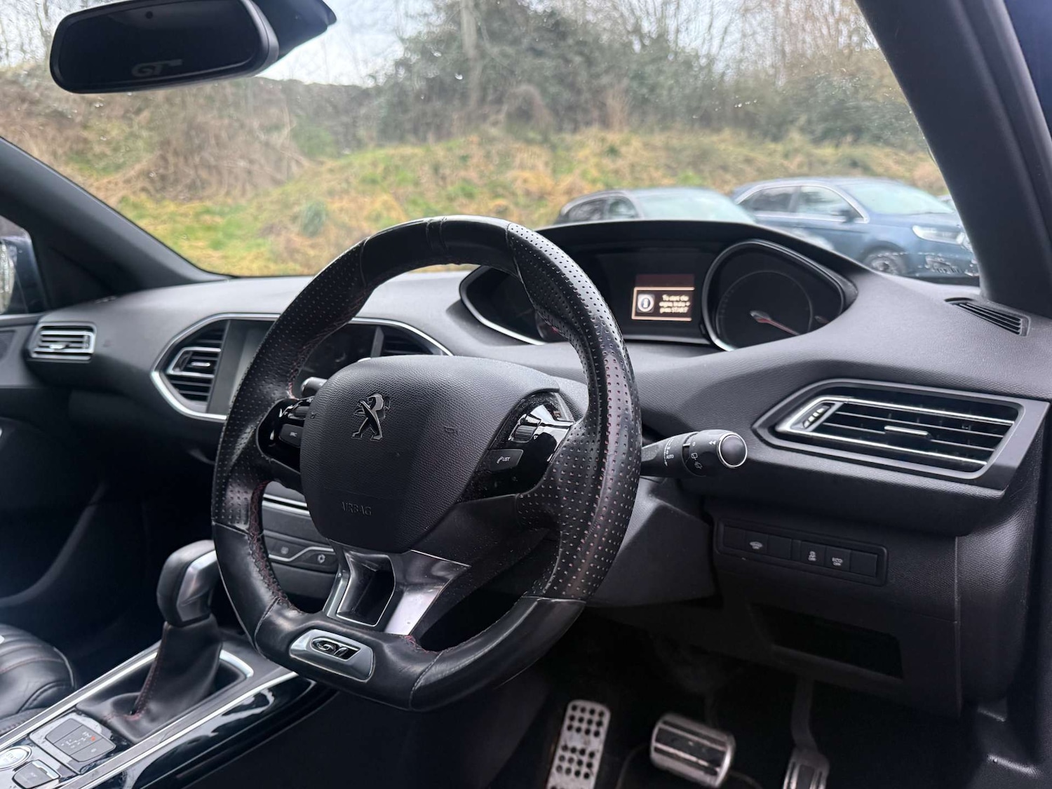 Used Peugeot 308 2015 for sale - 77749042: Photo 9