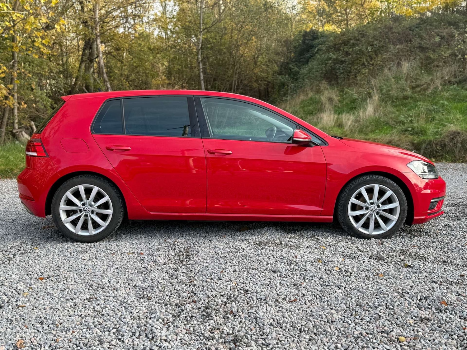 Used Volkswagen Golf 2017 for sale - 76685289: Photo 2