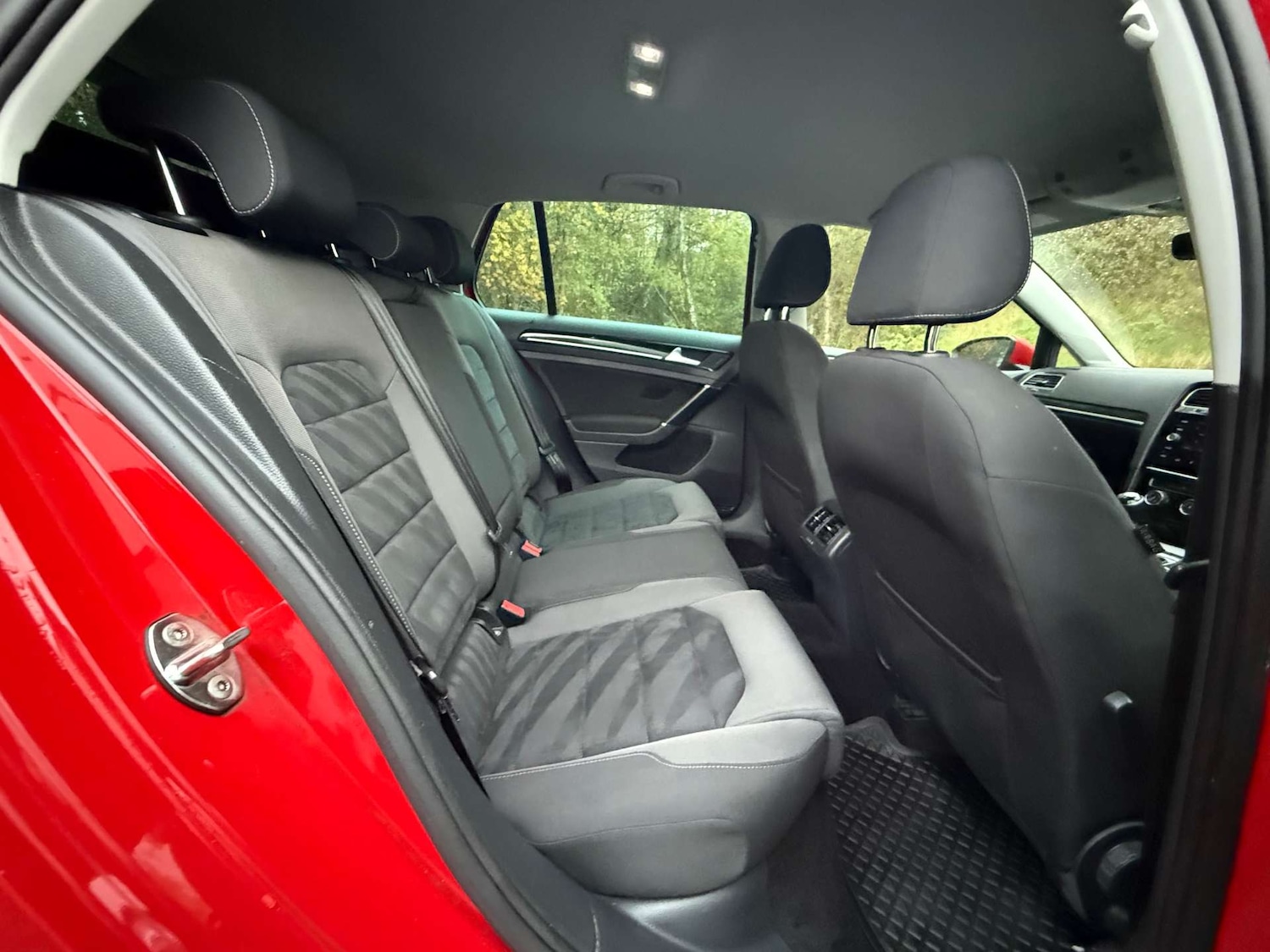 Used Volkswagen Golf 2017 for sale - 76685289: Photo 20