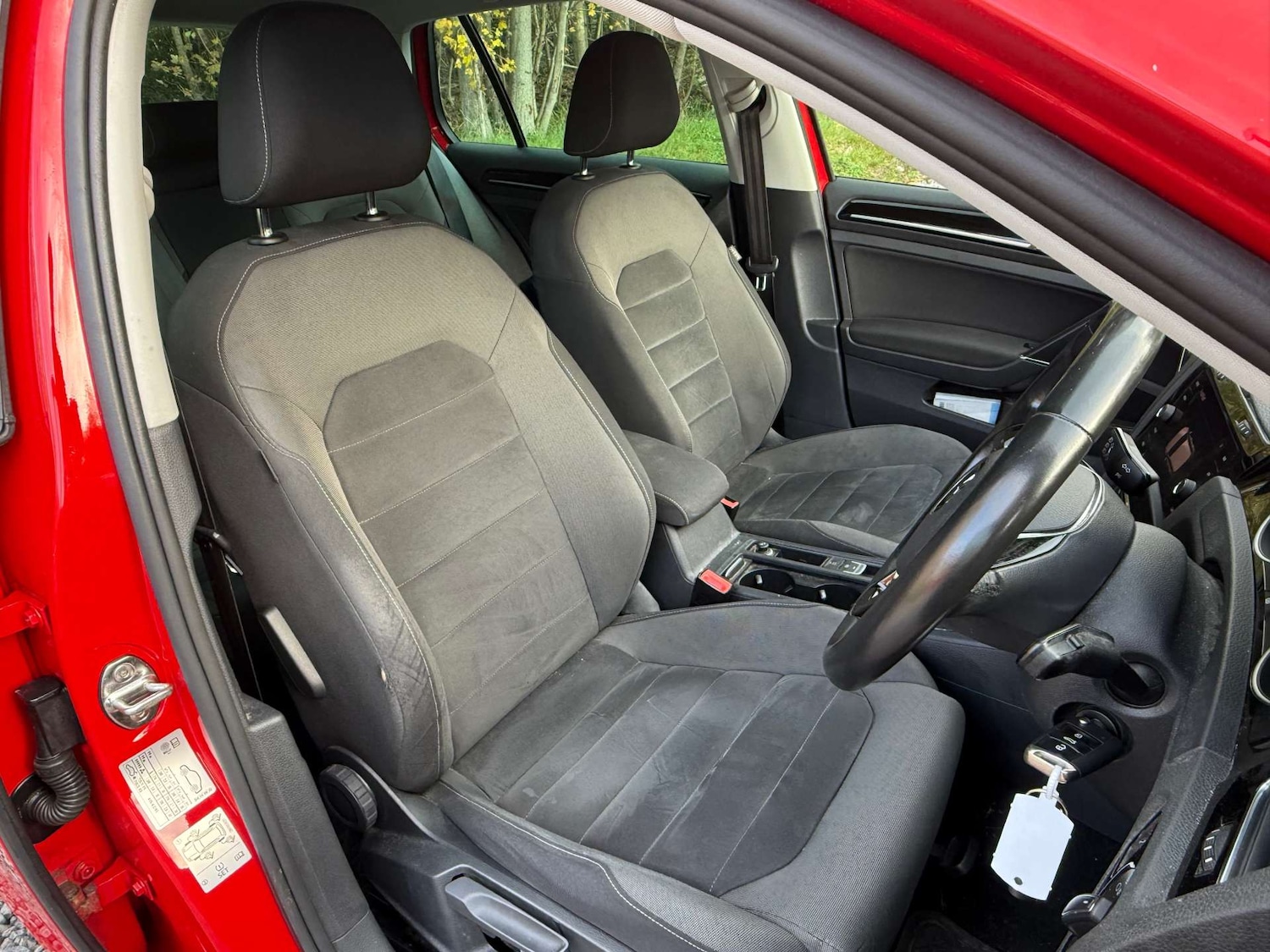 Used Volkswagen Golf 2017 for sale - 76685289: Photo 27