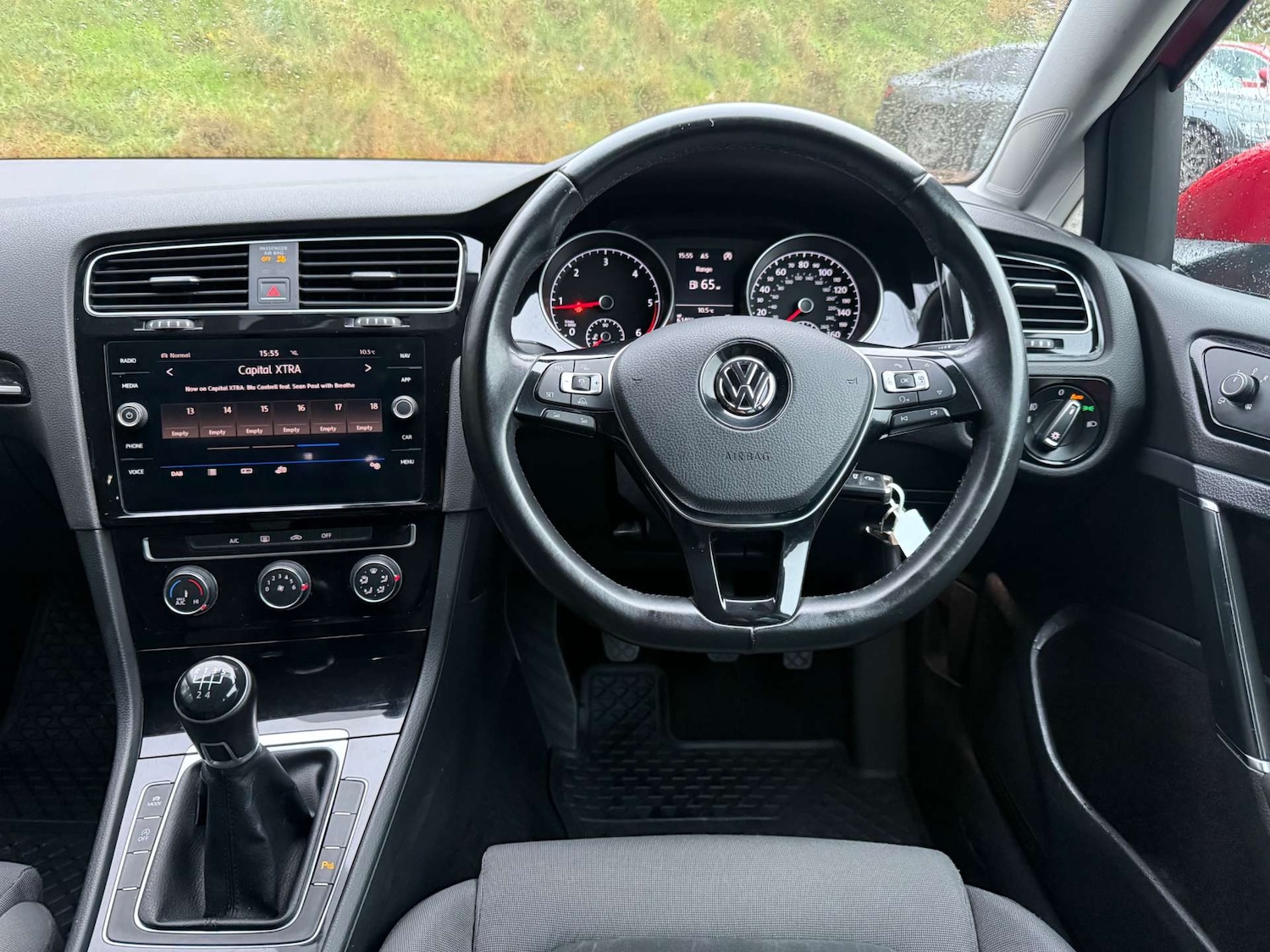 Used Volkswagen Golf 2017 for sale - 76685289: Photo 29