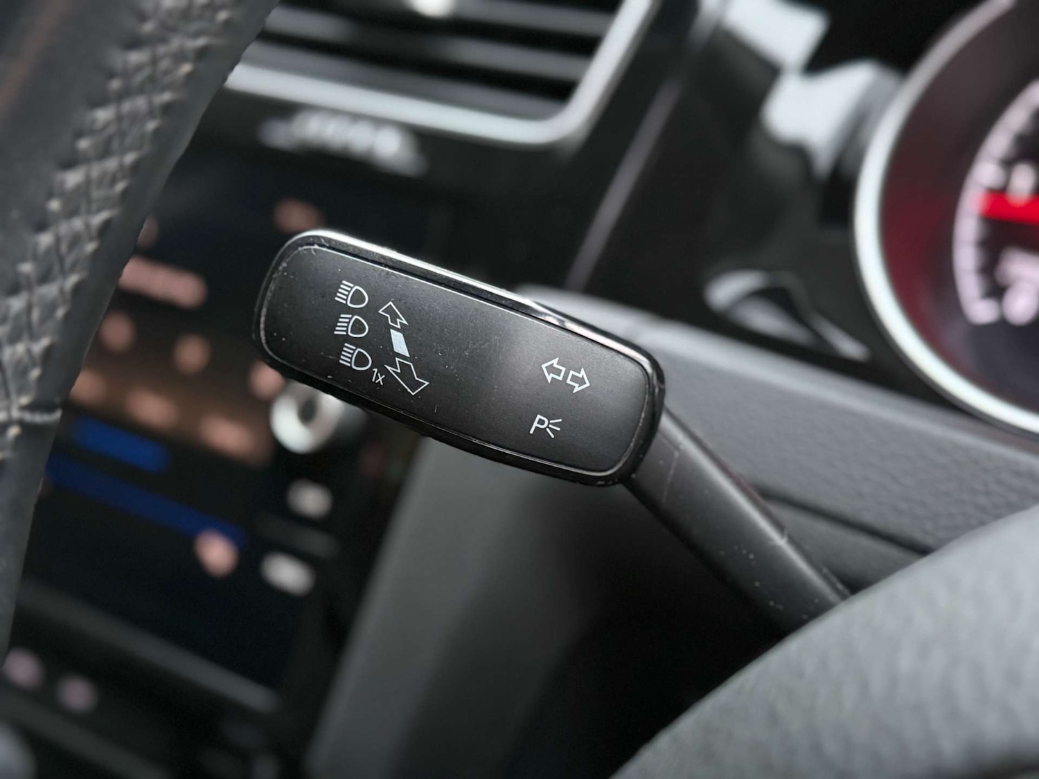 Used Volkswagen Golf 2017 for sale - 76685289: Photo 36